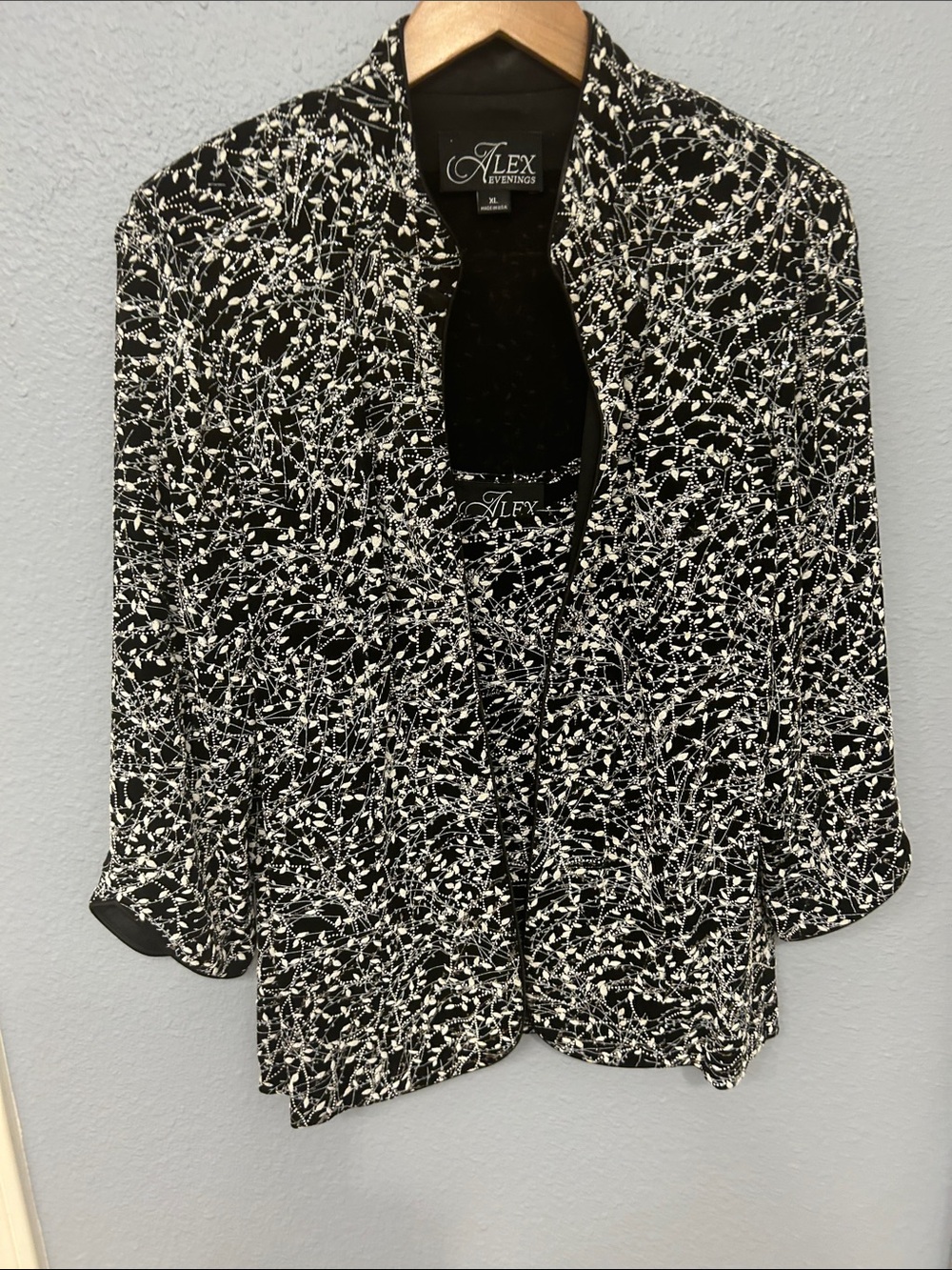 Alex Evenings Black and White Abstract Print Blouse and Jacket Set